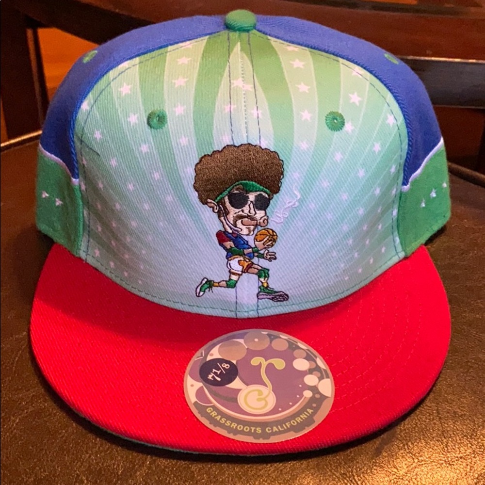 NWT (7 1/8) Grassroots hat “TreeShurts”